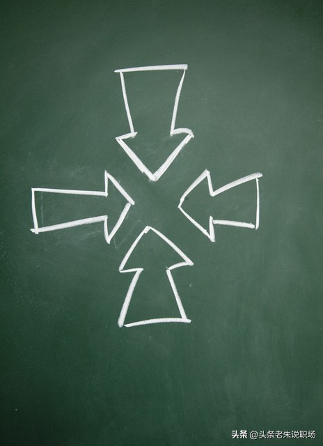 如何正确面对别人对自己的评价,怎样看淡别人对你的评价