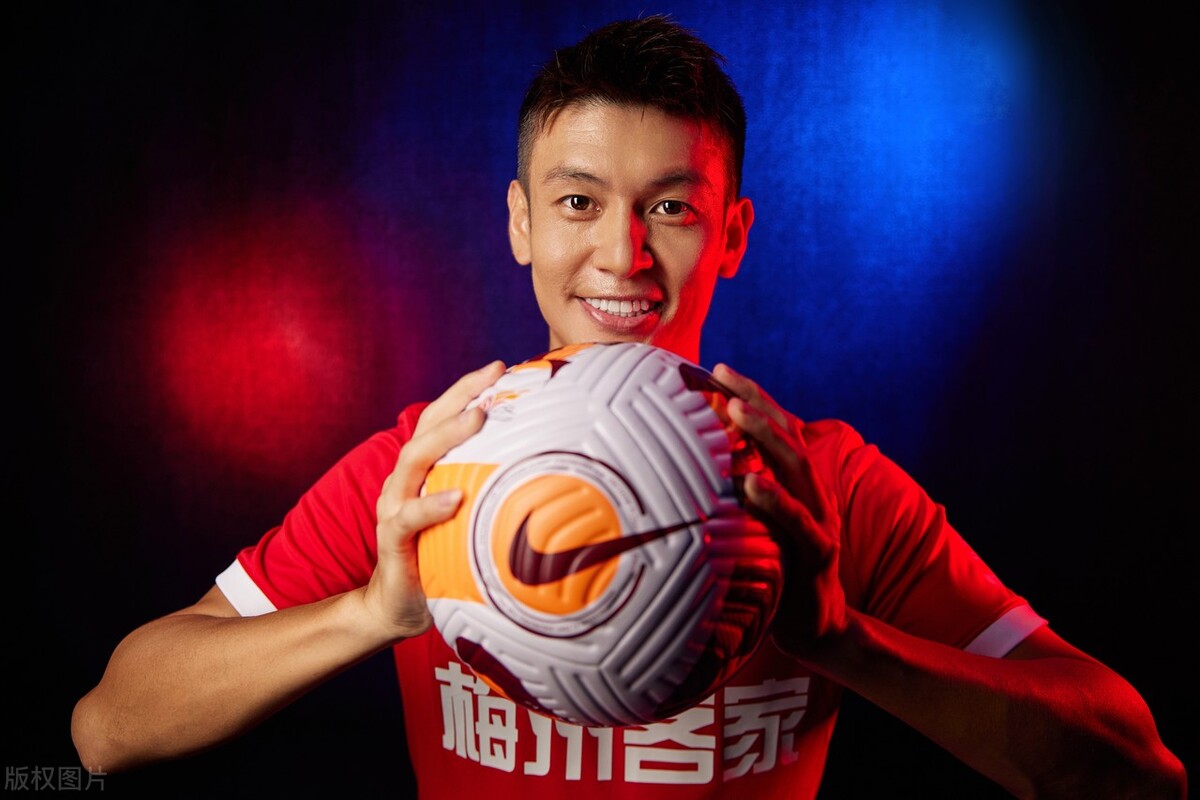 梅州客家足球俱乐部写真,梅州客家队海报