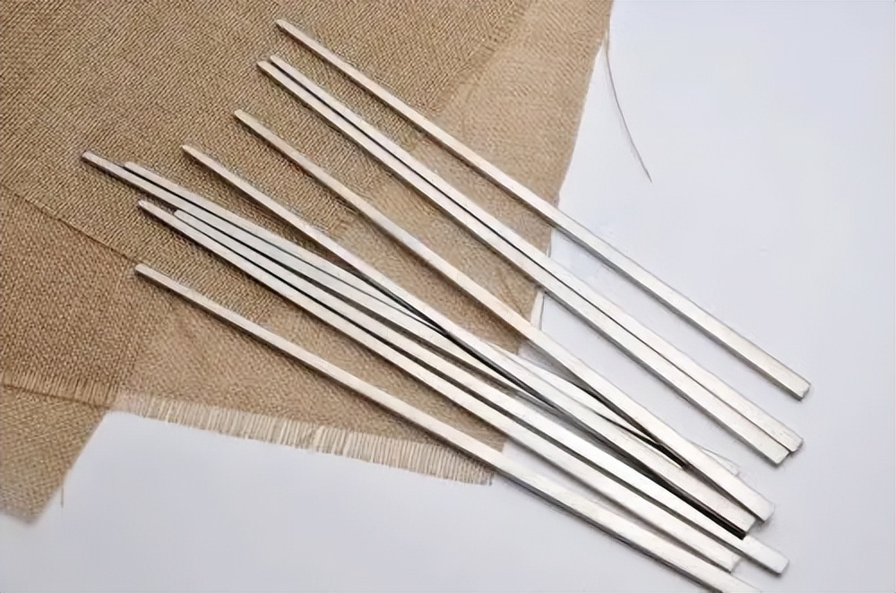 中日韩筷子为什么比中国大,为什么中日韩的筷子差别这么大呢