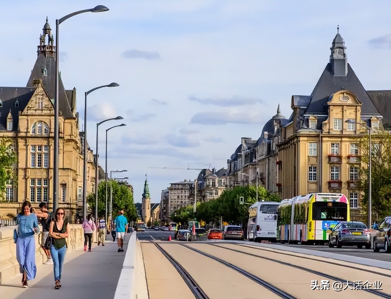 欧洲人夏天为什么不用空调,欧洲人买不起空调