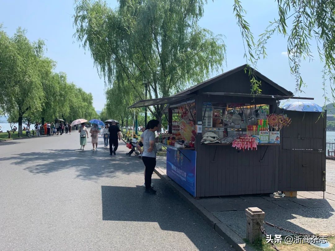 西湖里面的售卖亭最高租金,西湖边的商亭是如何租的