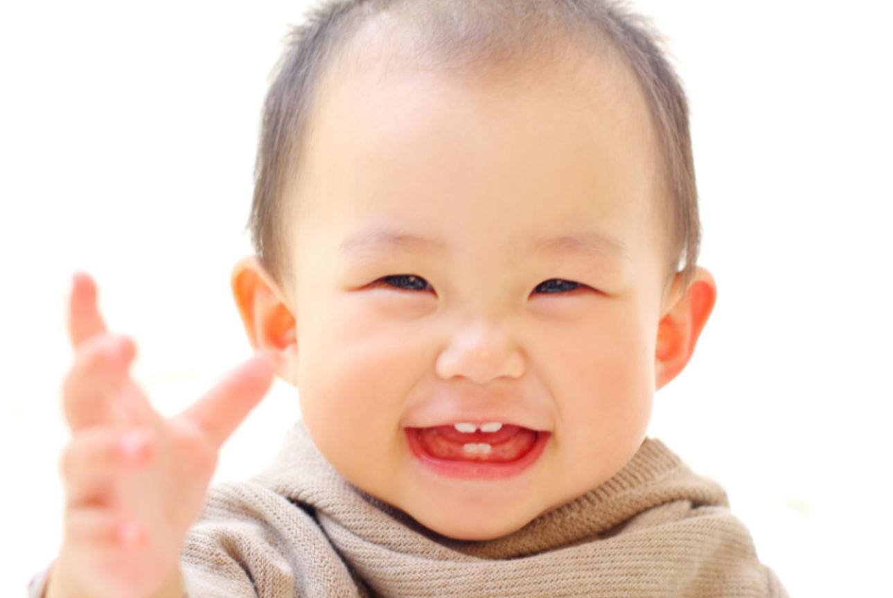 1岁半宝宝怎么才能开口说话,如何引导1岁半岁孩子说话