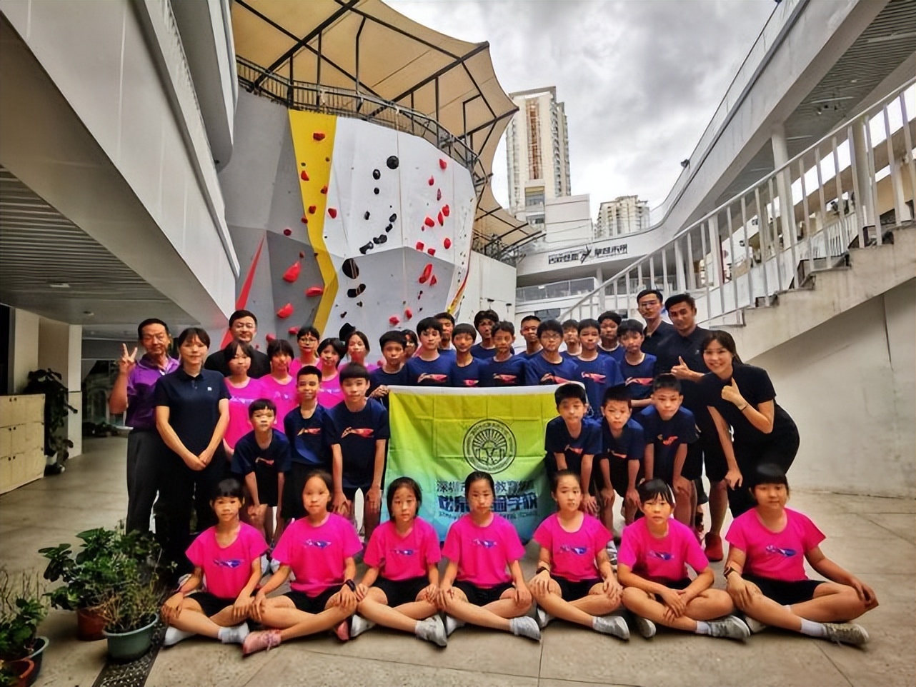 “自觉教育”唤醒生命自觉，松泉实验德育为先引导学生“走好每一步”