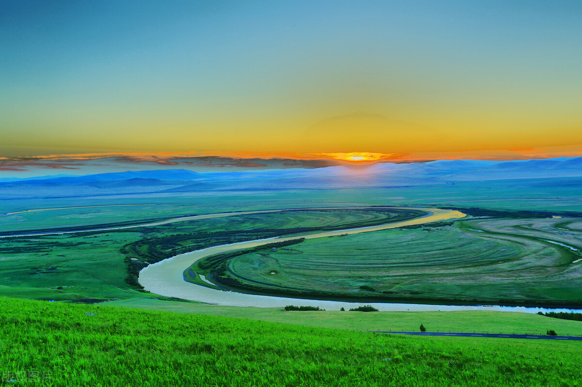 国内最值得自驾的七条绝美路线,此生必去的中国100个攻略