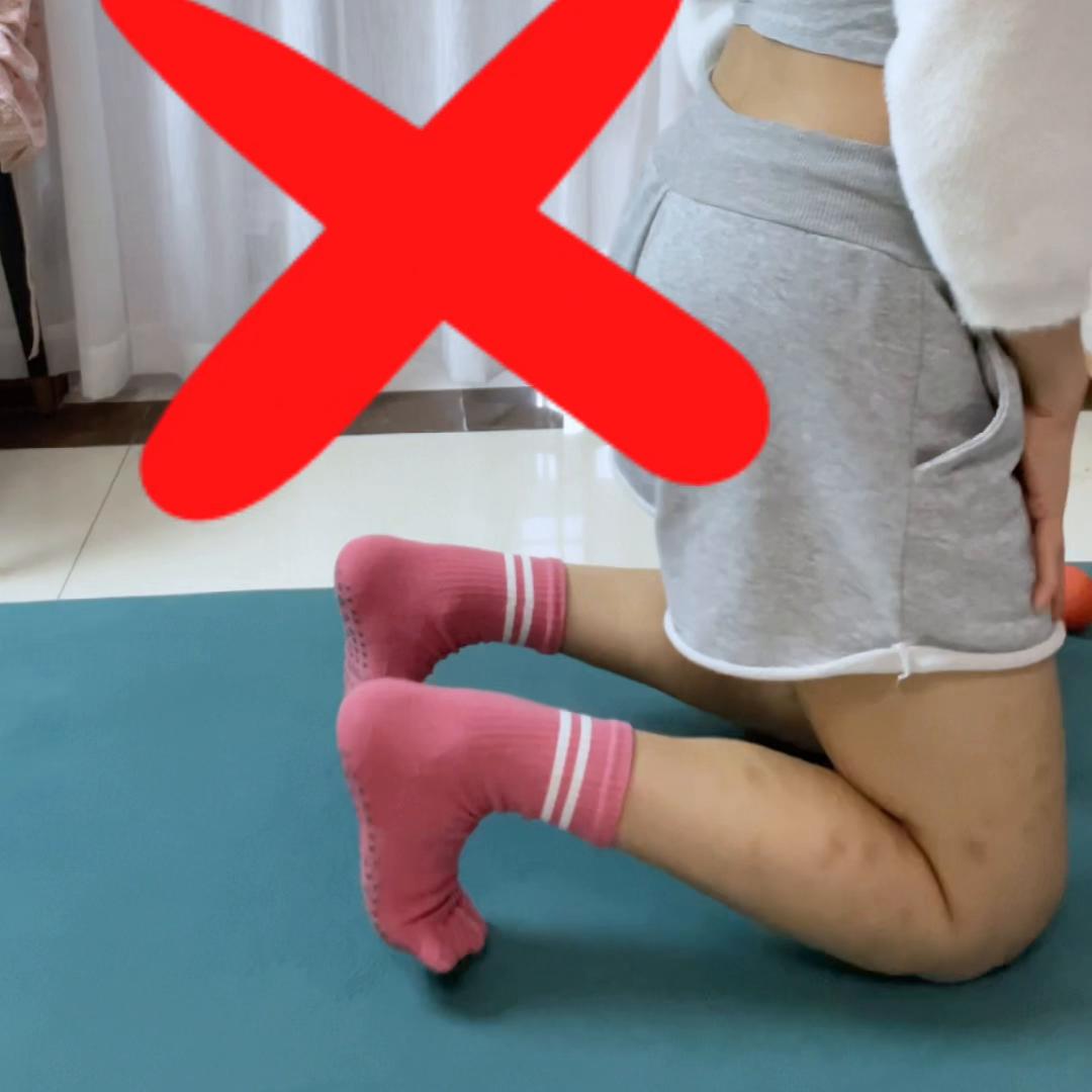 为什么整个腿型往外侧弯,腿弯曲90度弯不下去了有什么技巧