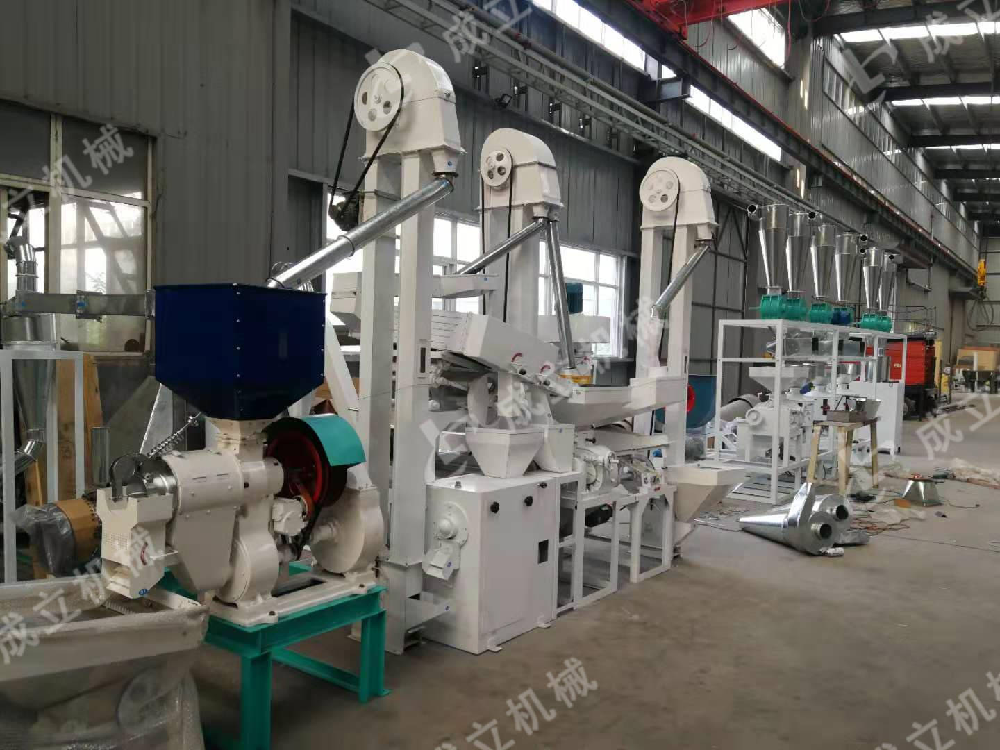 大型碾米设备多少钱,碾米机成套设备价格中型