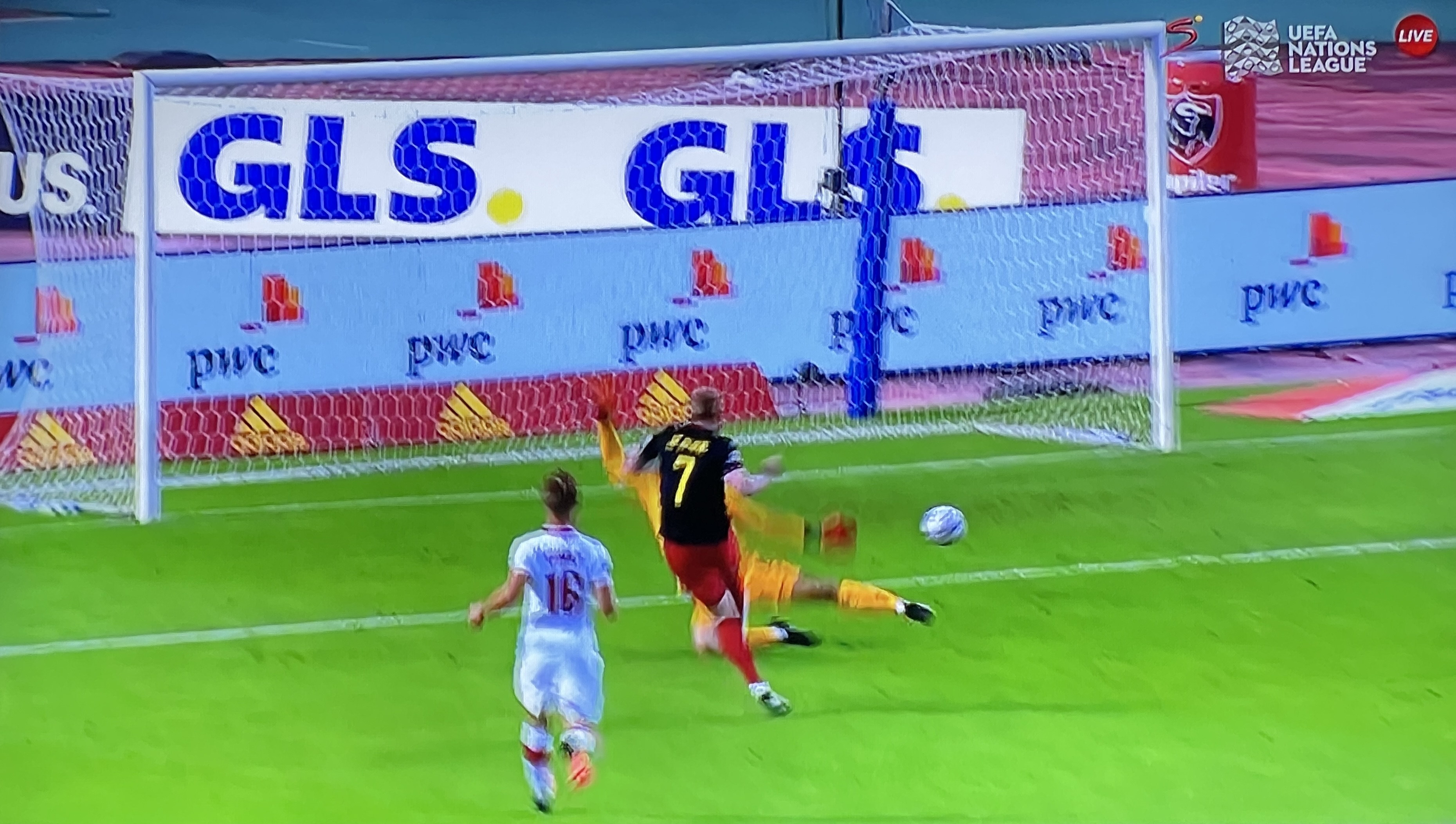 比利时6-1大胜波兰,比利时卢卡库进球精彩集锦