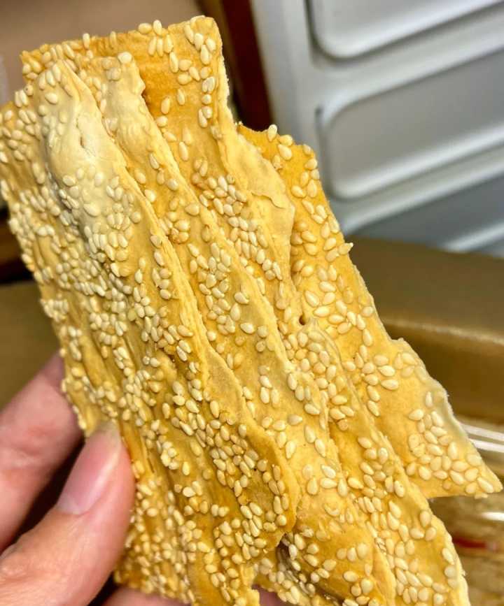 适合囤在宿舍的零食有哪些,学生党必备平价零食有哪些