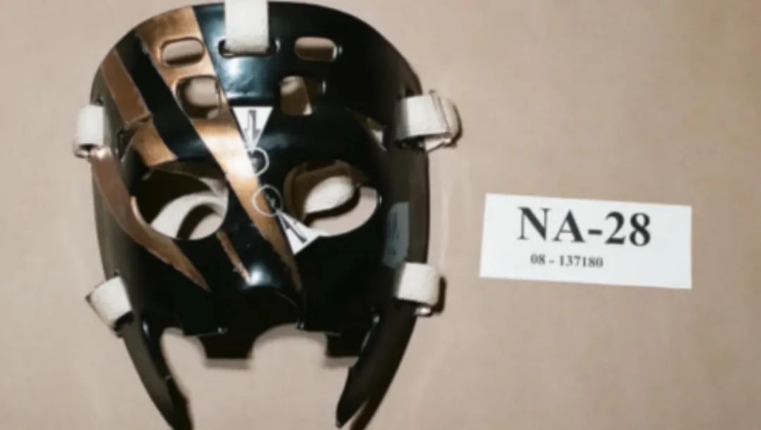 加拿大青年网恋美艳女郎神秘失踪,竟落入恐怖片导演的圈套