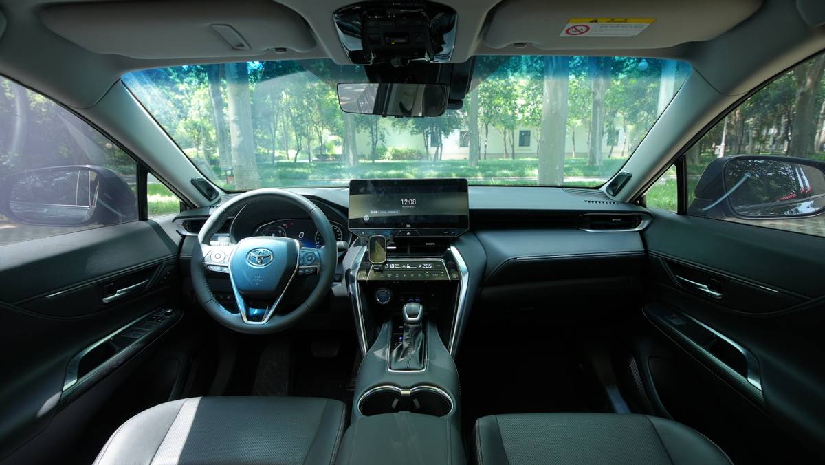 广汽丰田威飒精致高档中型suv首选,广汽丰田suv最新款威飒评价