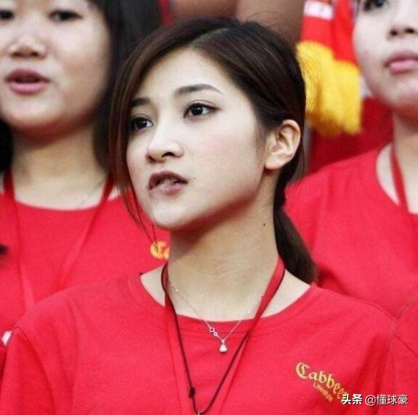 国足应加强个人技术训练,国足正式开启技战术训练