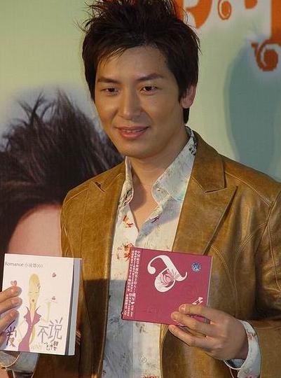 53岁雪村的“消失”，是娱乐圈的“悲哀”