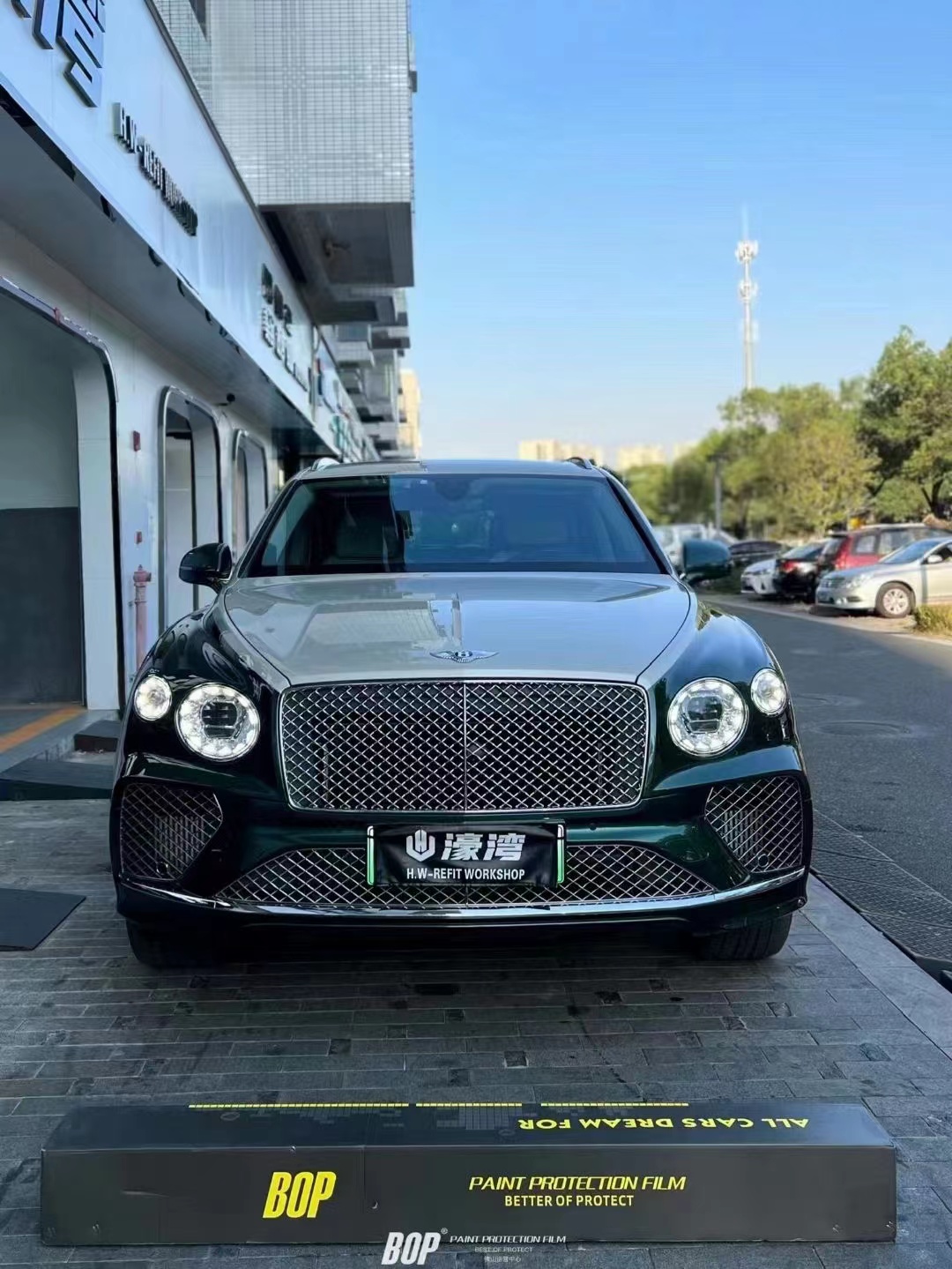 宾利添越到底值不值得买,宾利添越不值得买吗