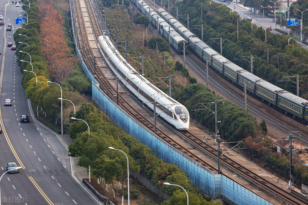 海运单证和货代单证的区别,货代单证和外贸单证哪个前景好