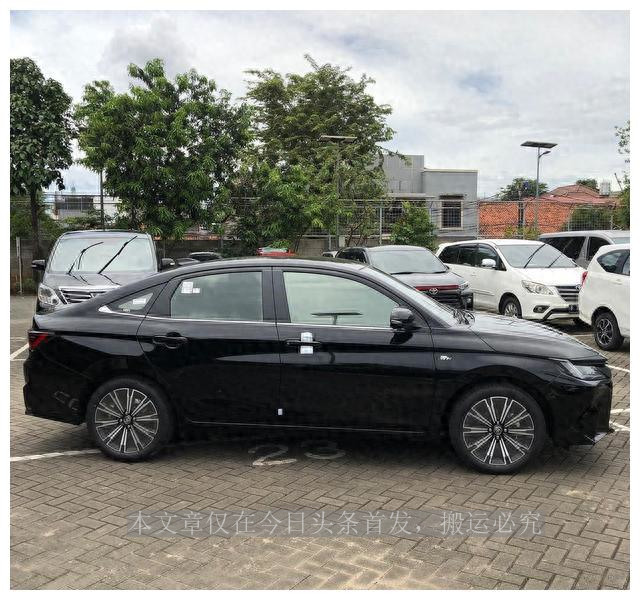 全新丰田威驰图片,全新一代丰田威驰官图