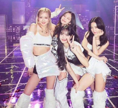 韩国女明星jennie穿衣,韩国女星jennie私服