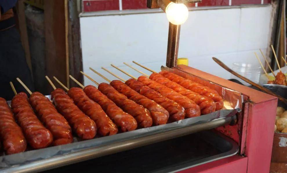 女儿因食物中毒住进了医院,10岁女孩买早饭