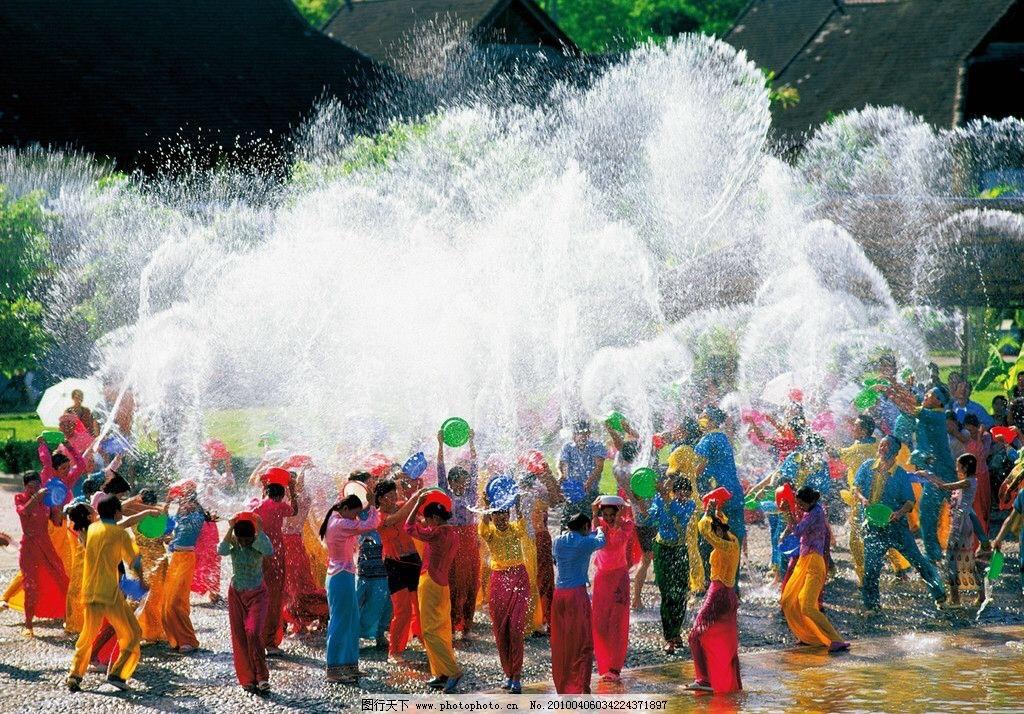 2010西双版纳傣族万人泼水节,西双版纳万人泼水节狂欢