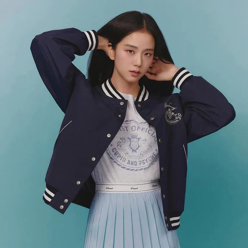 韩国女性的服装穿搭,韩国女生穿哪些3000块钱一件的t恤