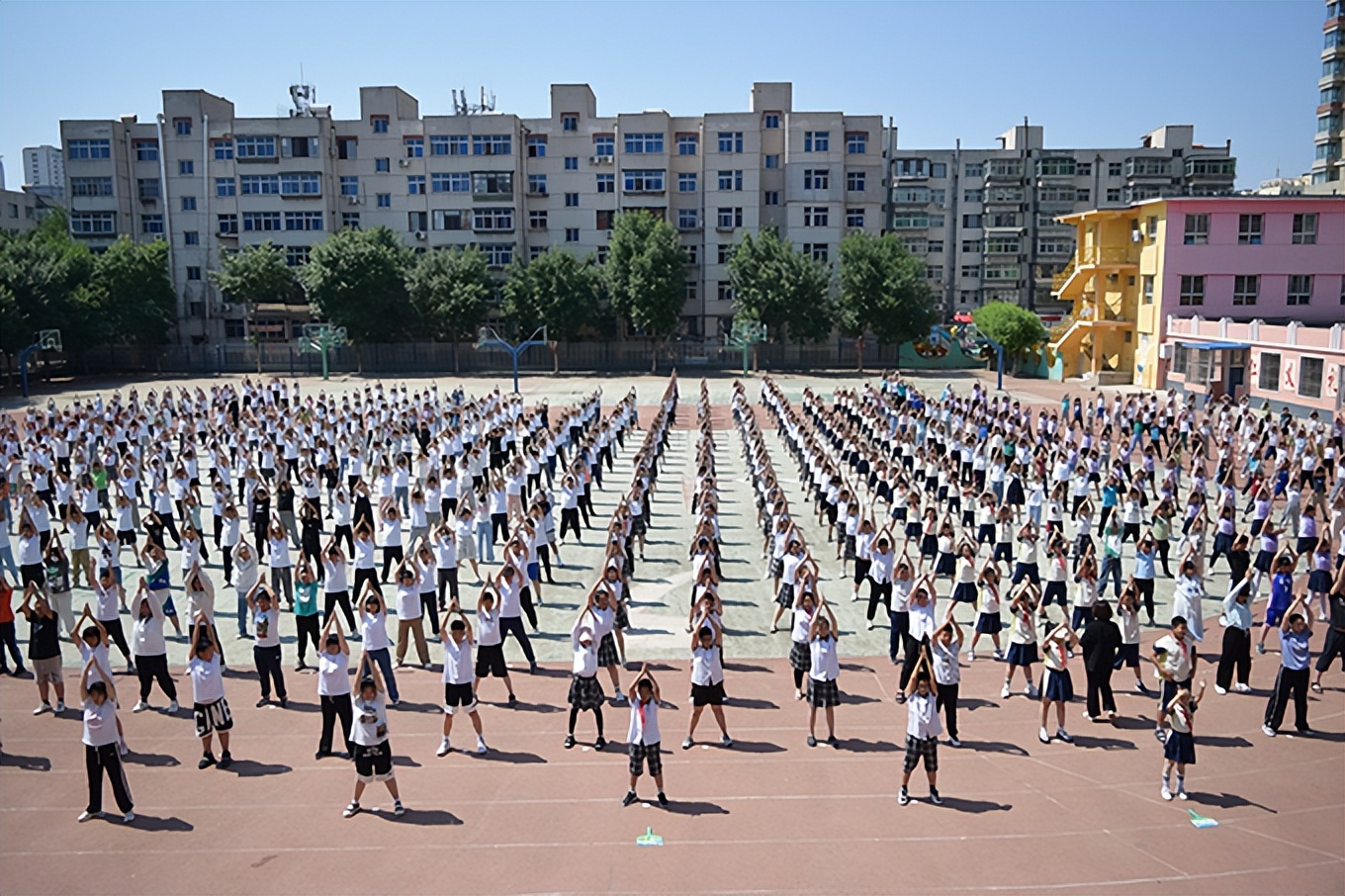 南街小学校园文化,小学特色校园建设