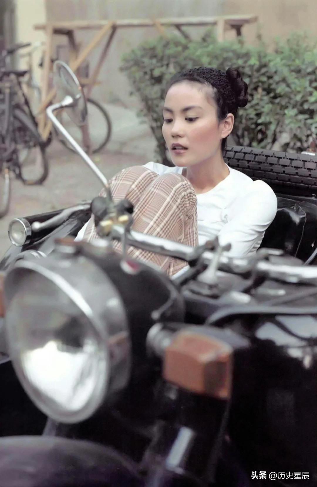 【晚清*楼青**旧影】*楼青**女媚态百出，丰乳肥臀，风情难挡！