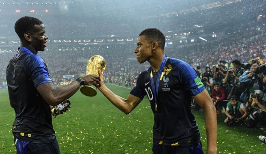 足坛绝代双骄姆巴佩,法国足球姆巴佩最美时刻