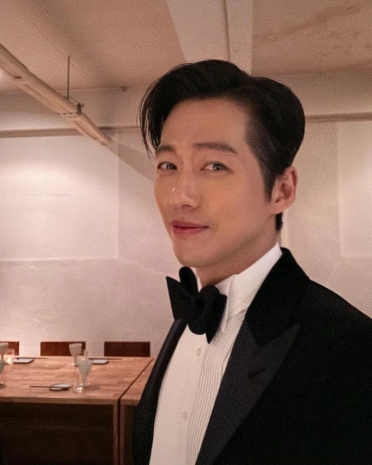 南宫珉大叔形象,韩剧大叔级男神