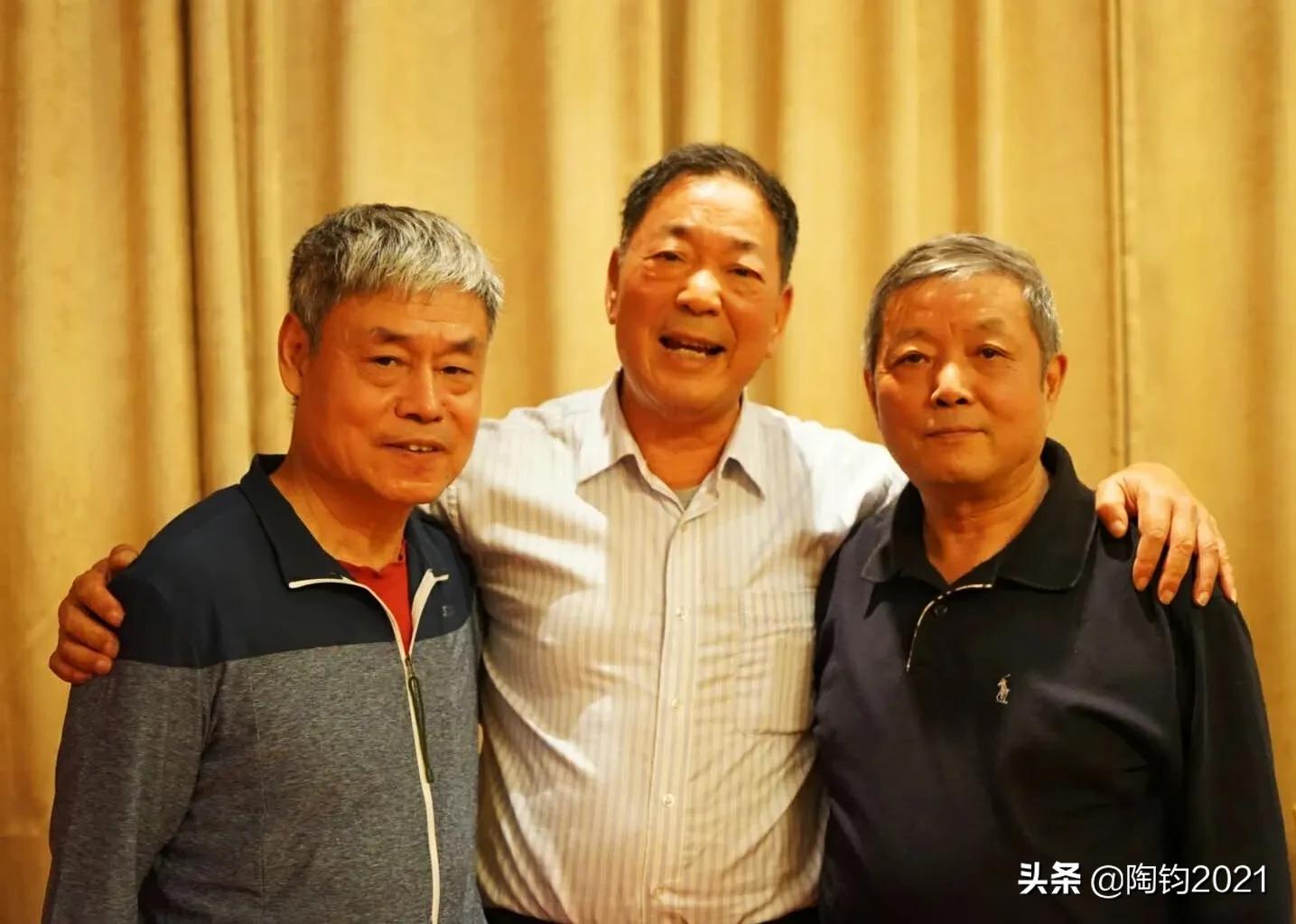 南京一晤，相聚甚欢，除了激动还是激动，战友们相拥而泪几多深情