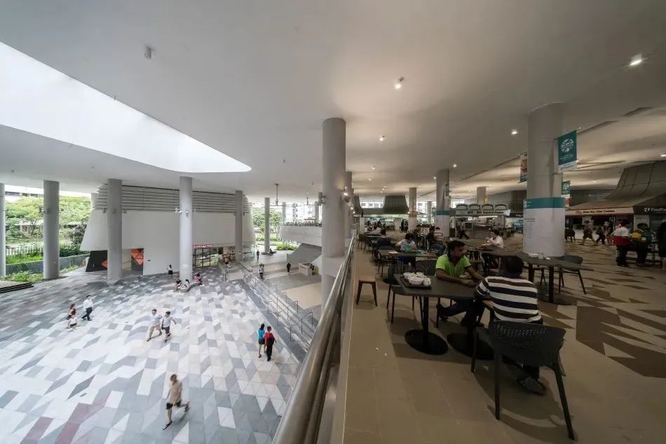 有钱年轻人如何规划养老,有钱有闲的中老年群体