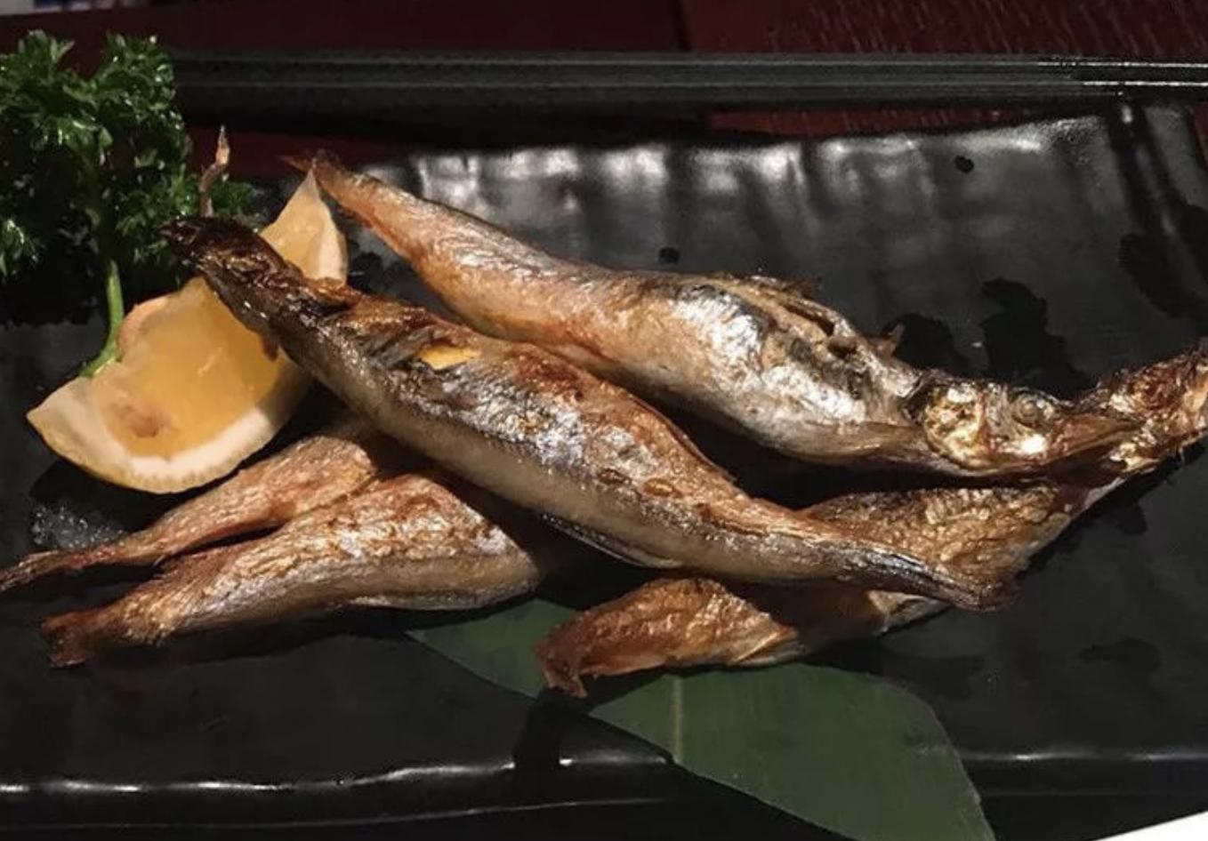 如何做出来鲜香嫩的烤鱼,如何做出麻辣鲜香的烤鱼