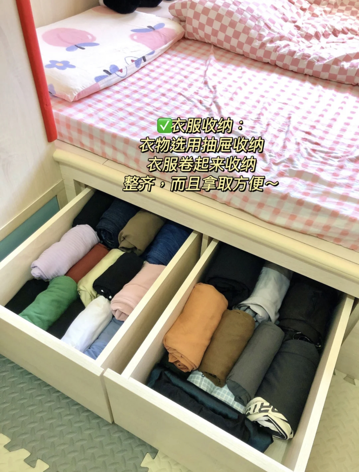 香港一家三口住20平,生活在香港令人窒息劏房