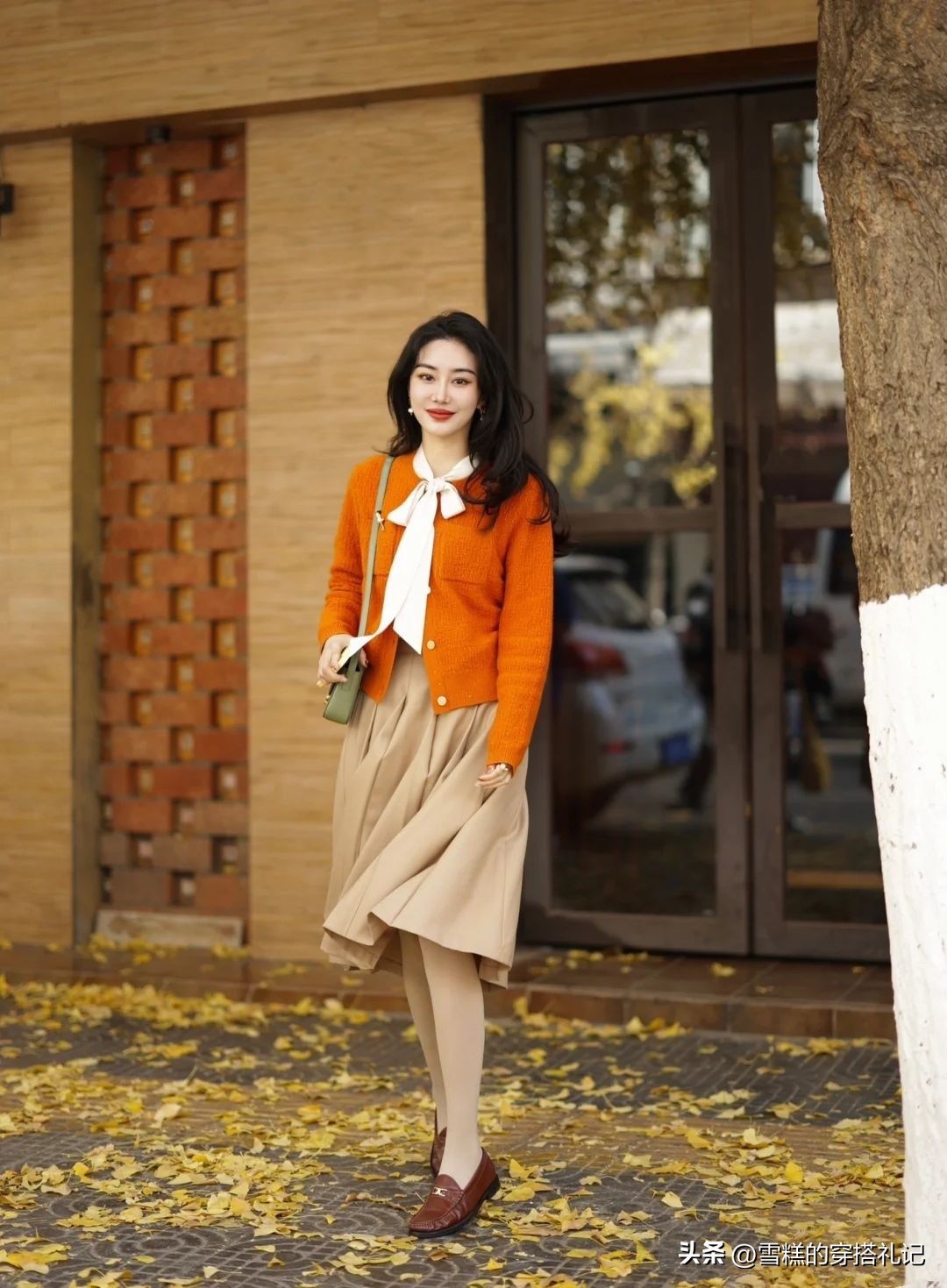 秋冬乐福鞋搭配裤子怎么穿,2023年乐福鞋搭配什么衣服最好看