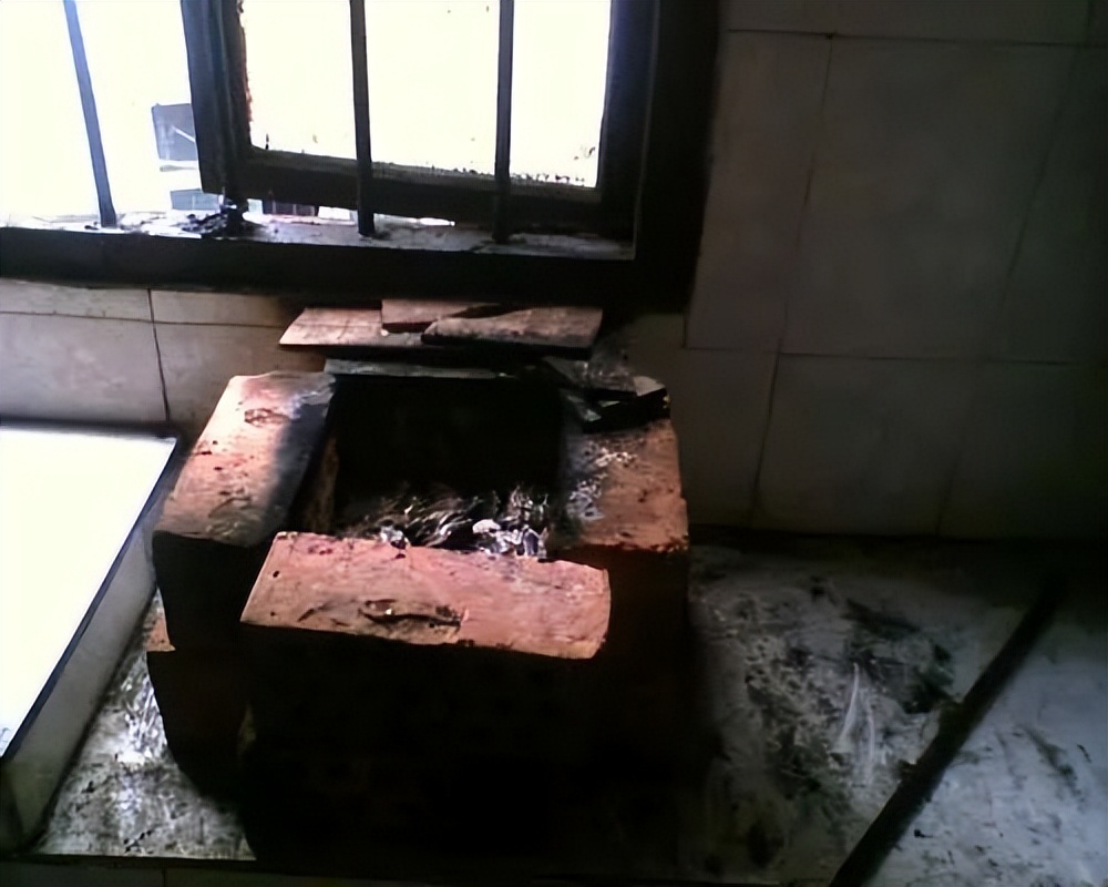 身无分文没钱吃饭怎么生存下来,身无分文怎么办没有饭吃