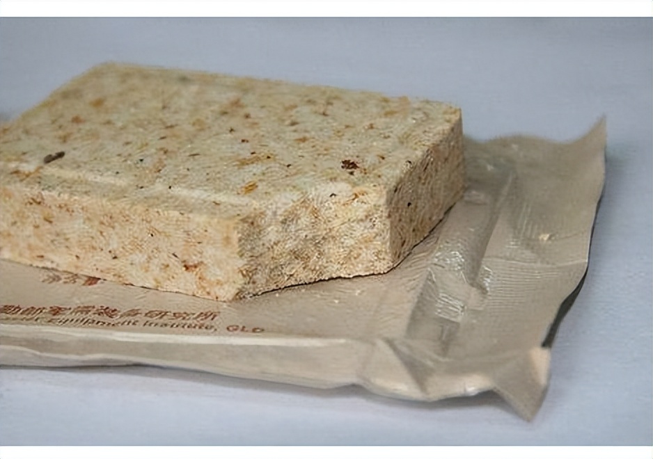 一块压缩饼干能顶一天吗,超级抗饿食物压缩饼干