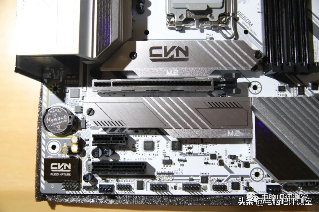 七彩虹b660m-hddeluxev20,七彩虹b660mgamingfrozen评测