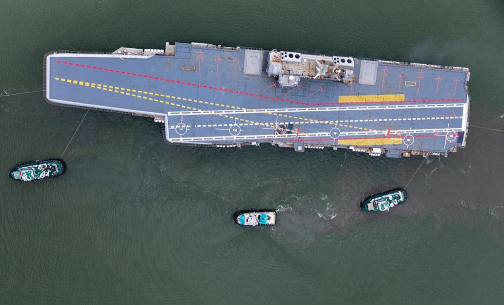 摇摇乐最新,印度首艘国产航母明年能服役吗