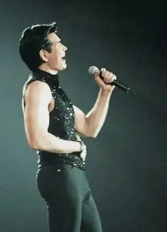 封神英雄榜纣王哭着摸妲己脸,纣王和妲己的黑历史