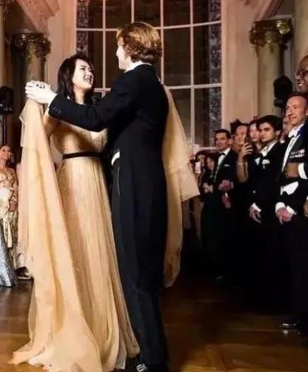 娱圈富贵花,娱乐圈人间富贵花