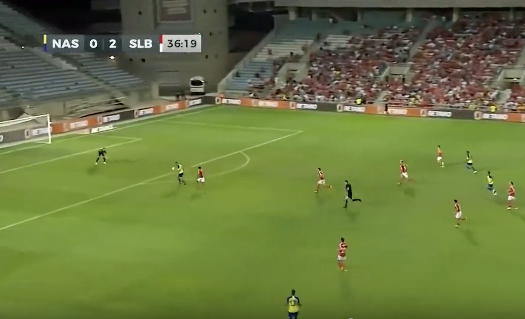 尴尬c罗罕见罚丢点球,c罗恶意犯规迪马利亚