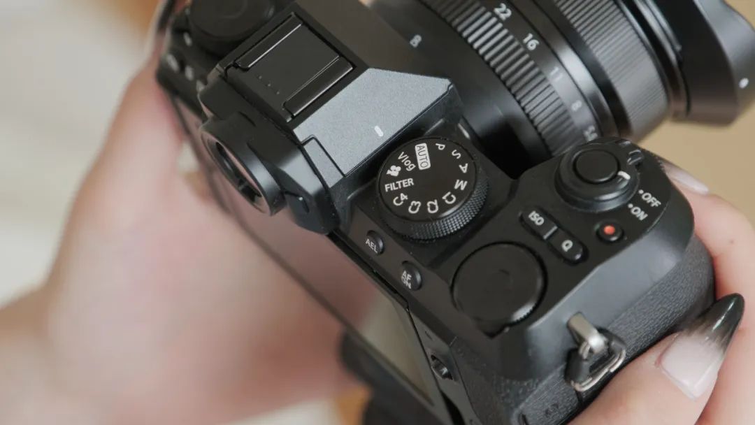 富士x-s20搭配什么镜头性价比高,富士x-S20评测