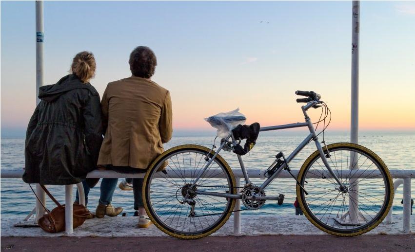 男人会因为爱你而回复信息很慢吗,一个不爱你的男人说爱你怎么回复