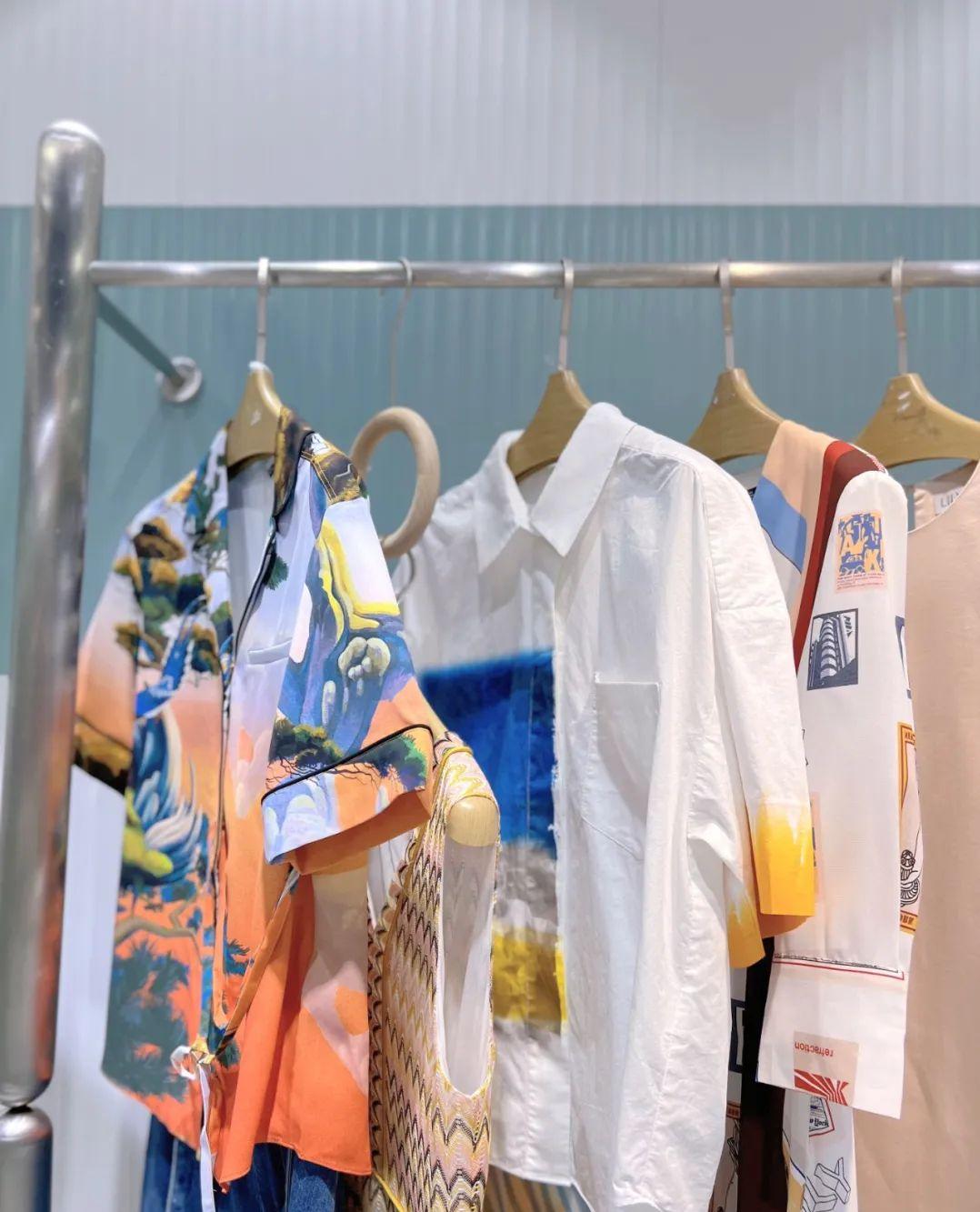 LILY夏品牌折扣女装桑蚕丝连衣裙上衣裤裙穿搭