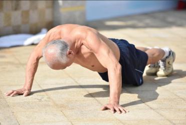 50岁后拥有这7个表现是长寿的秘诀,60岁以后长寿的10个特征