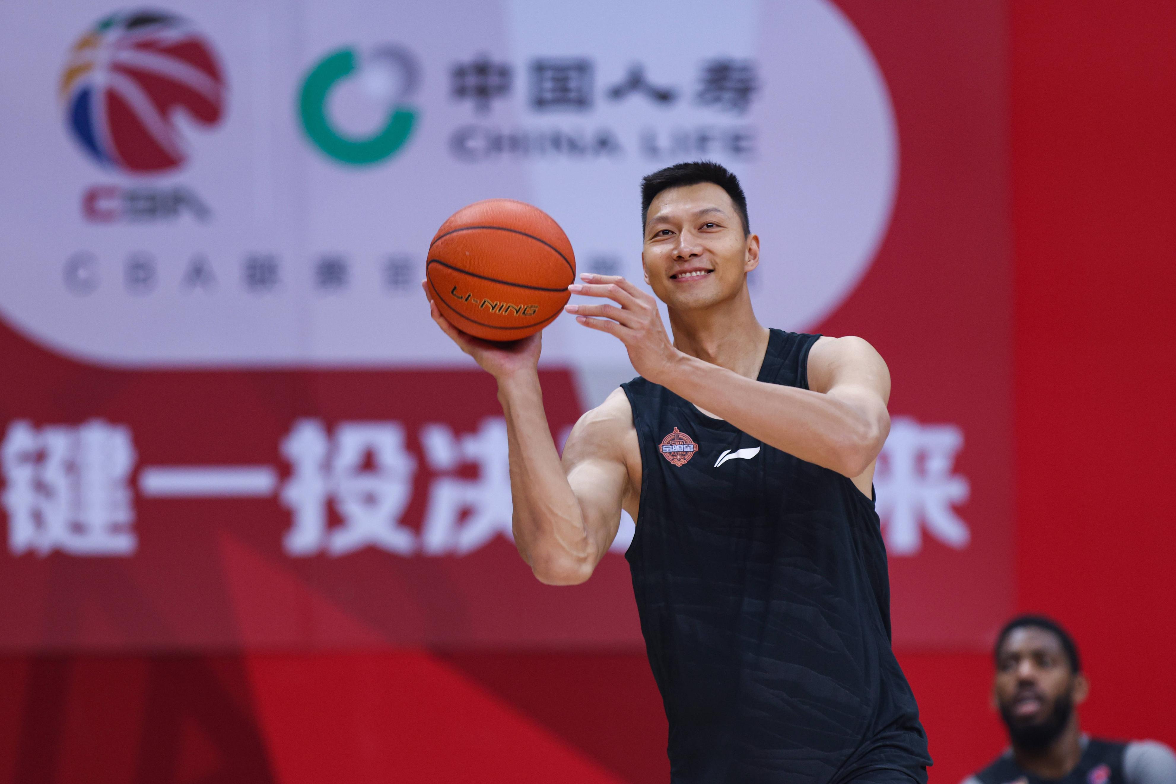 易建联退役仪式谈姚明演讲完整版,易建联退役仪式演讲完整版姚明