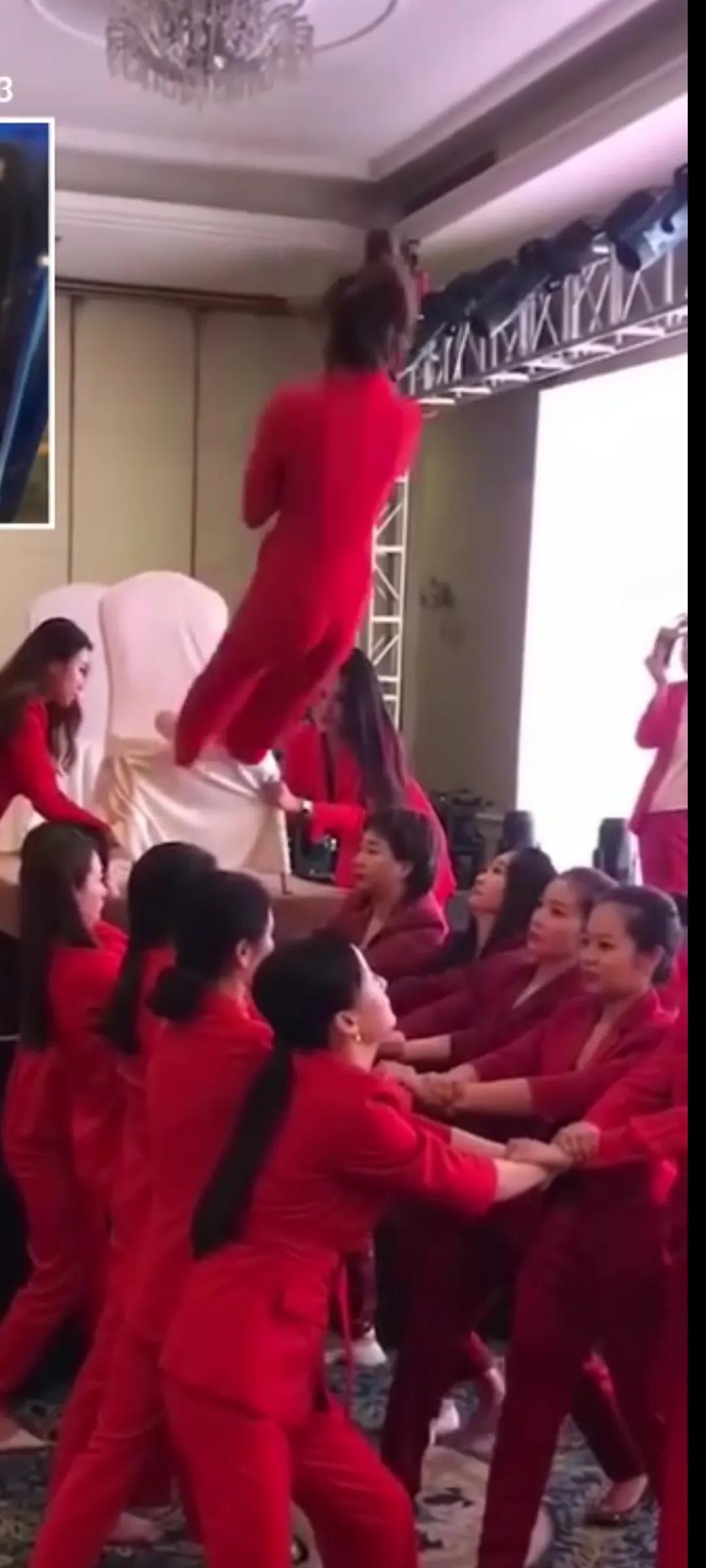 信任背摔游戏规则,信任背摔视频