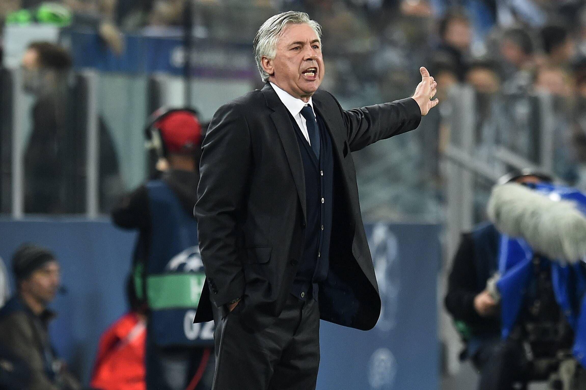 被皇马扫地出门,皇马扫地出门本泽马