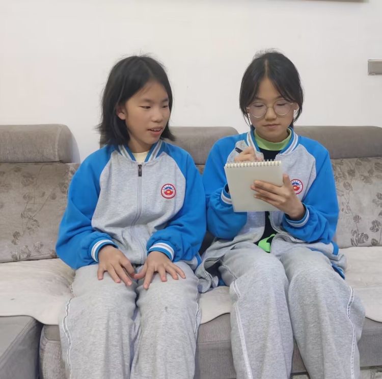 曾都区编钟学校优秀教师,师者如光微以致远演讲背景音乐