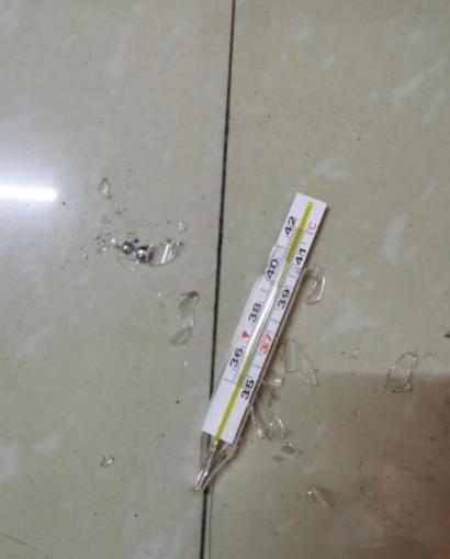 水银温度计摔碎处理方法,水银温度计摔碎了怎么处理好