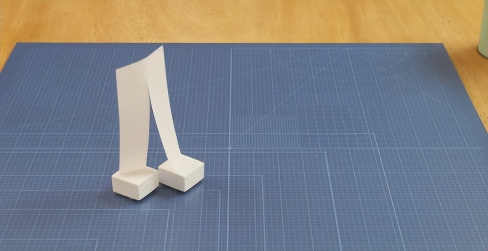 手机影响孩子的眼睛,更影响思维方式,索尼帮你解决你焦虑的问题