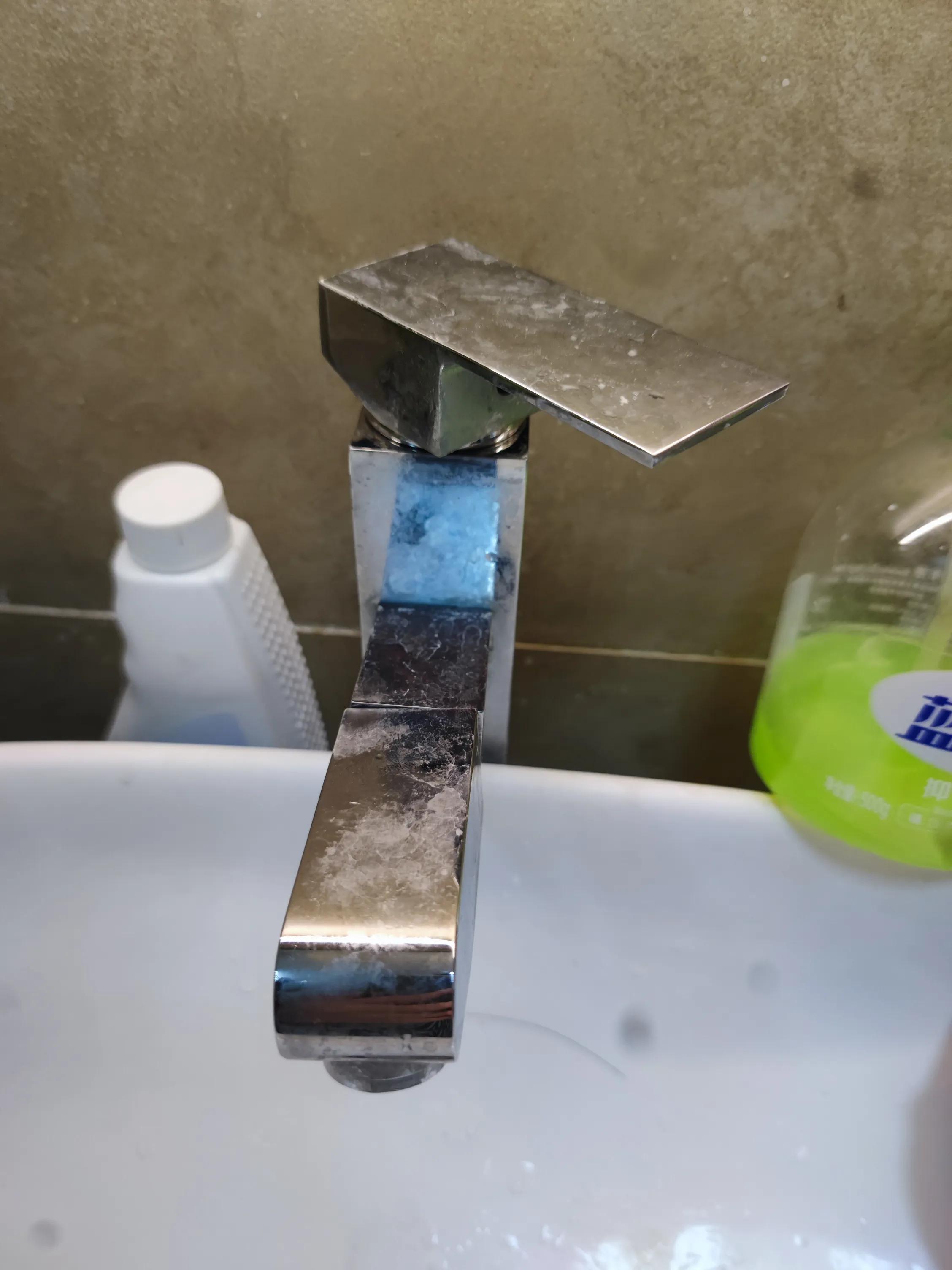 淋浴水龙头一直漏水,水龙头漏水自己修理